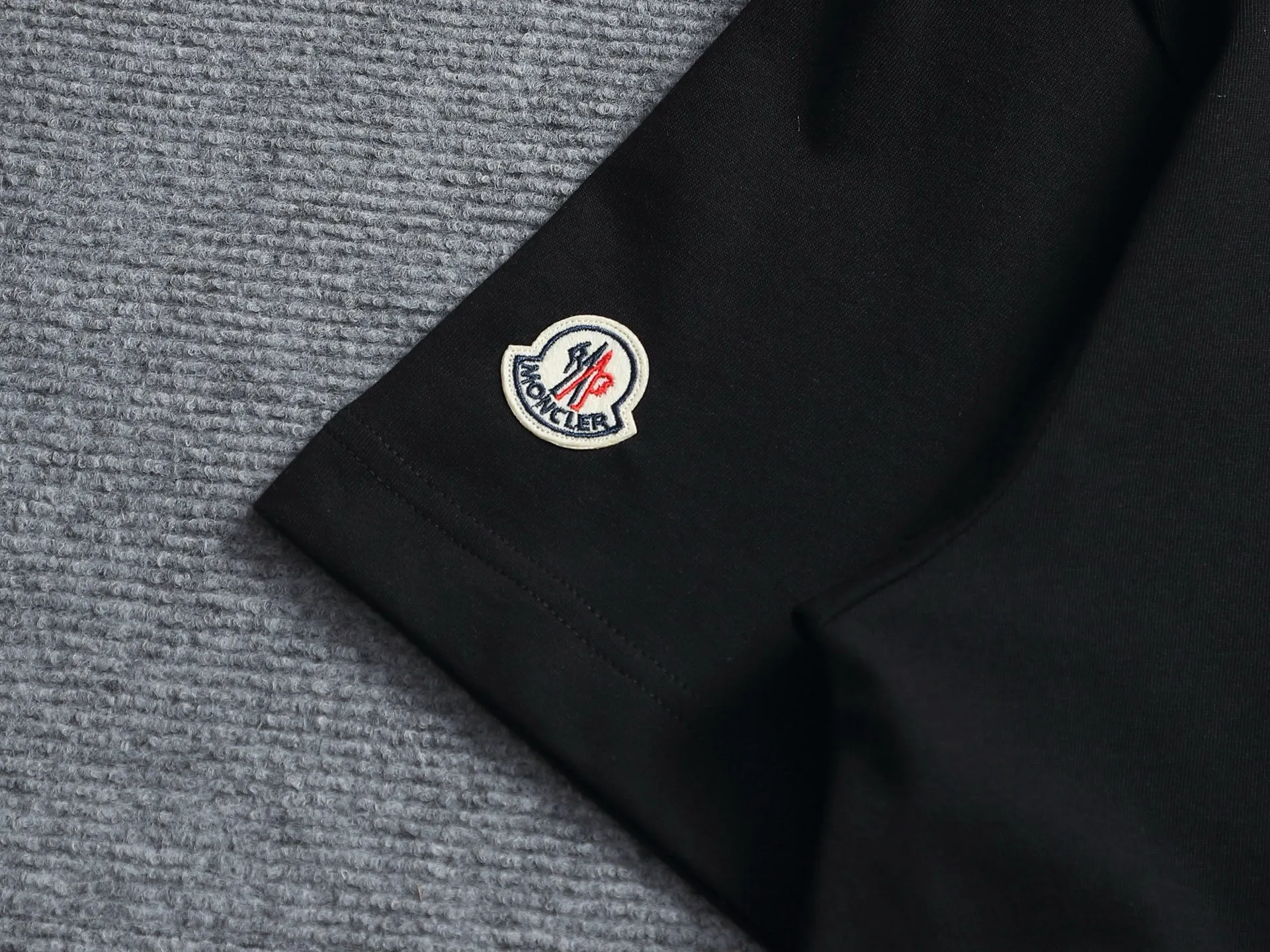 2026 New Arrival Same Style👫320g T ， ！ ， ， logo ！ ， Versatile， ， ！ ！ Classic Versatile T ， logo ！ ！ Quality ， ！！ ：Black White Size：S M L XL